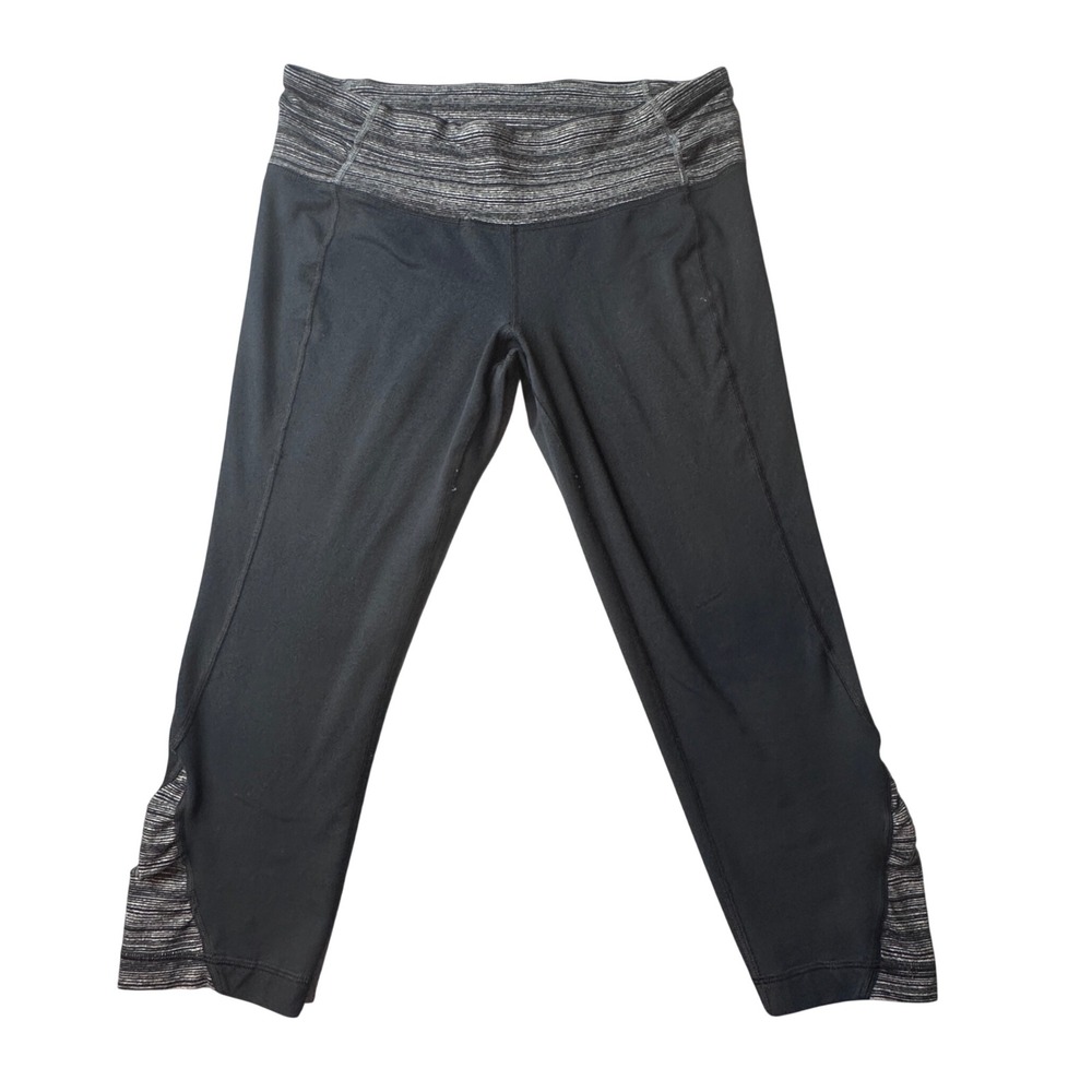 Under Armour Leggings Womens M Black Space Dye Trim Cropped Athletic Yoga Pants